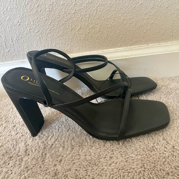 Lulu’s Olivia Black Strappy Square Heel Sandal - Picture 3 of 4